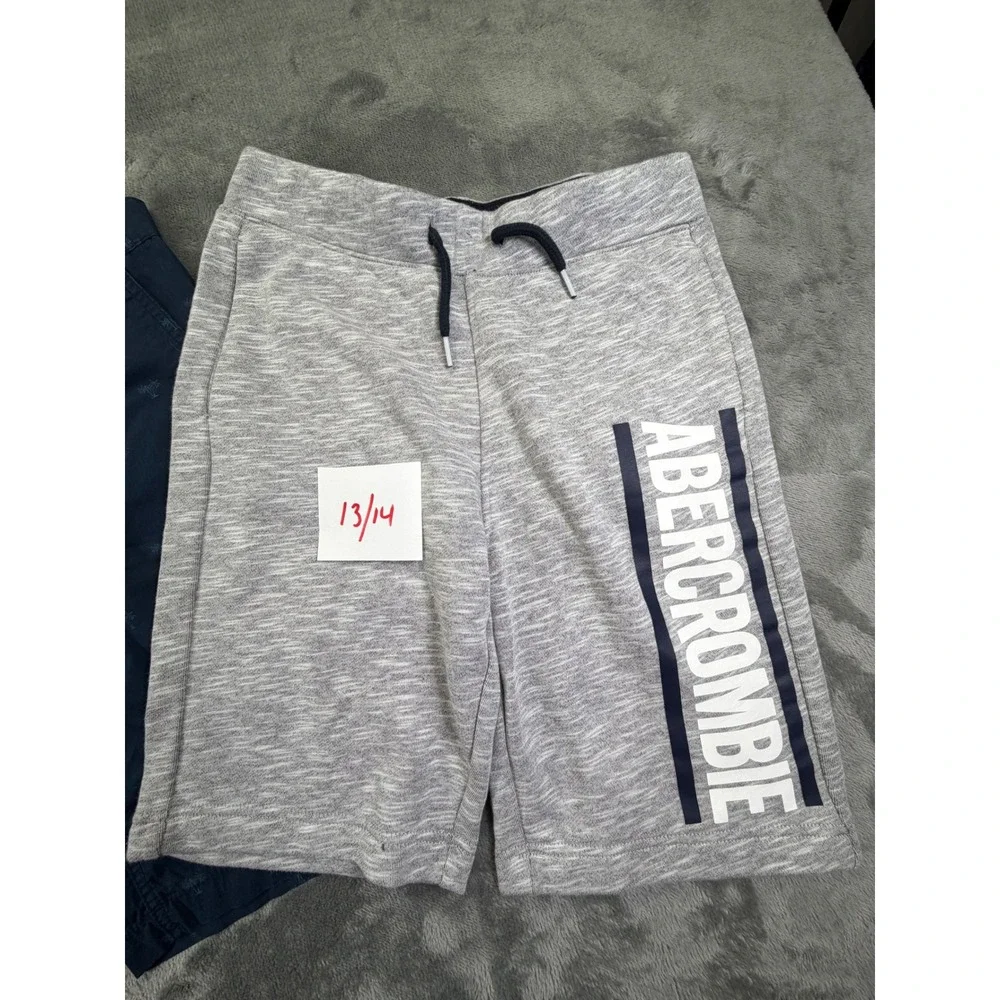 Boys Shorts Bundle Old Navy Chino Navy Palm Abercrombie Grey Sweat Size 12 13/14